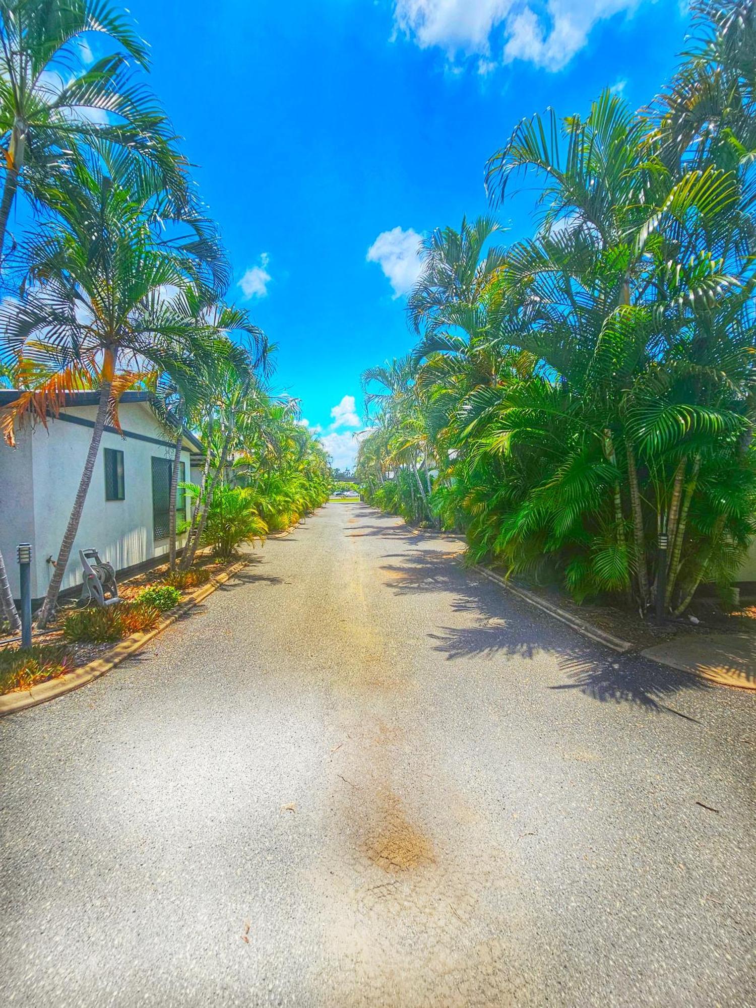 Emerald Motel Apartments Bagian luar foto