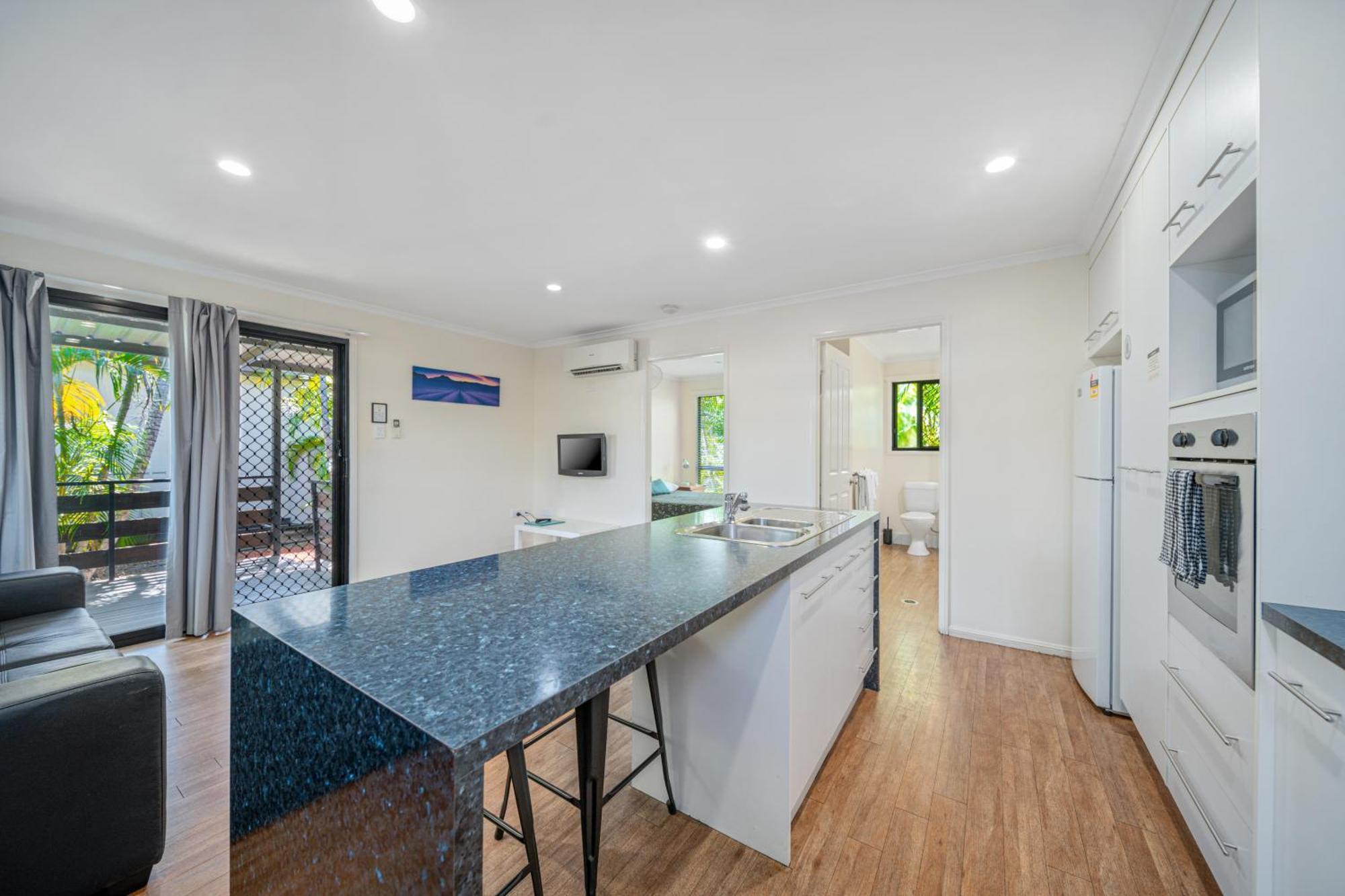 Emerald Motel Apartments Bagian luar foto